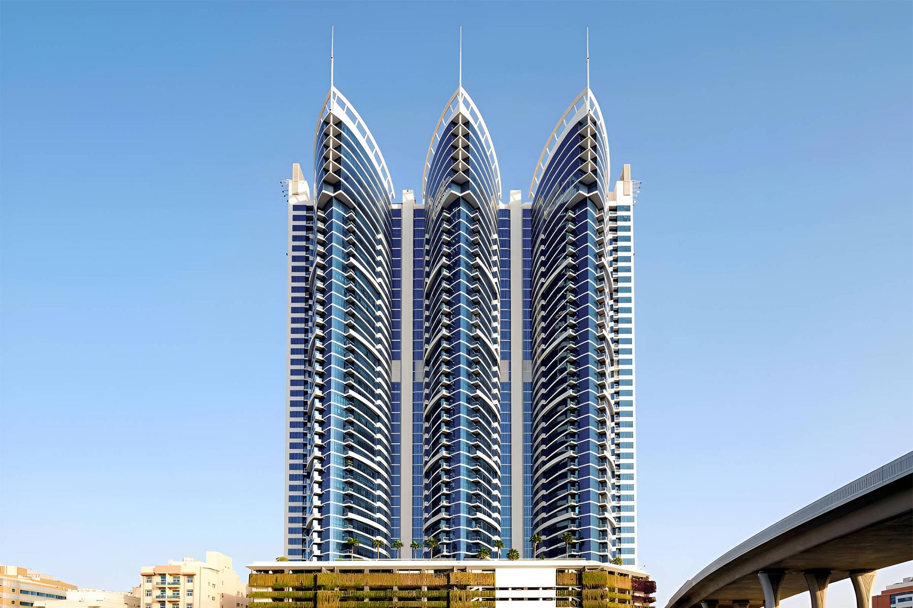 تور دبی هتل نووتل البرشا