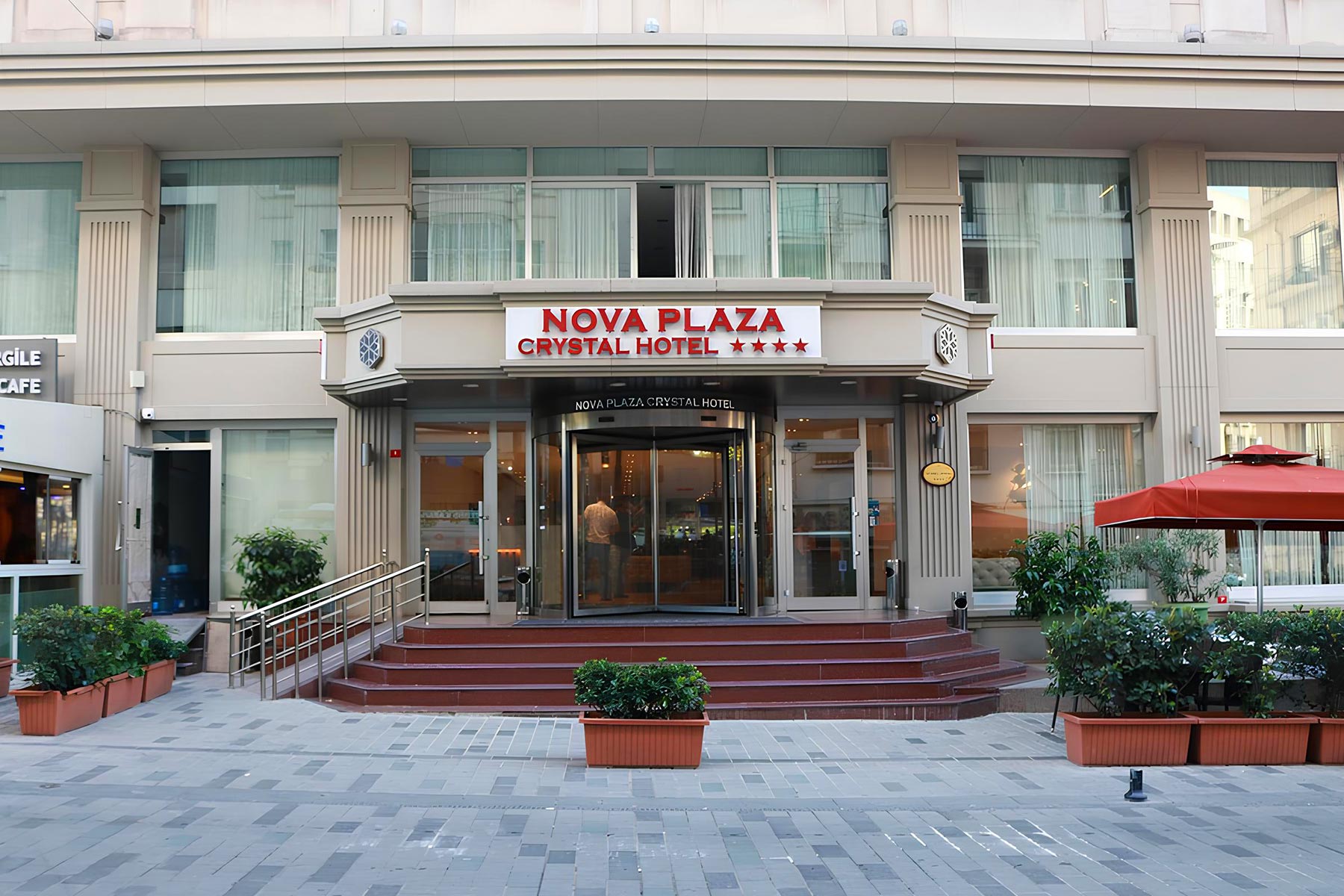 تور استانبول هتل نوا پلازا کریستال