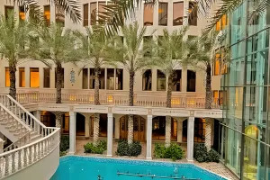 تور کیش هتل سنتی امیرکبیر