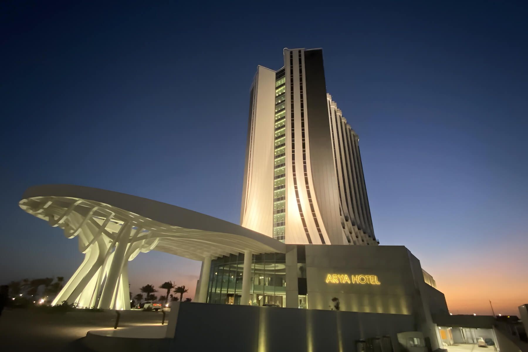 تور کیش هتل آریا