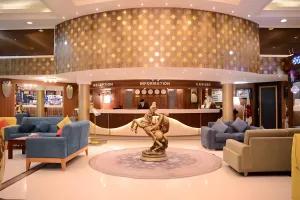 تور کیش هتل هلیا