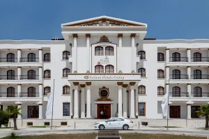 تور کیش هتل سورینت مریم